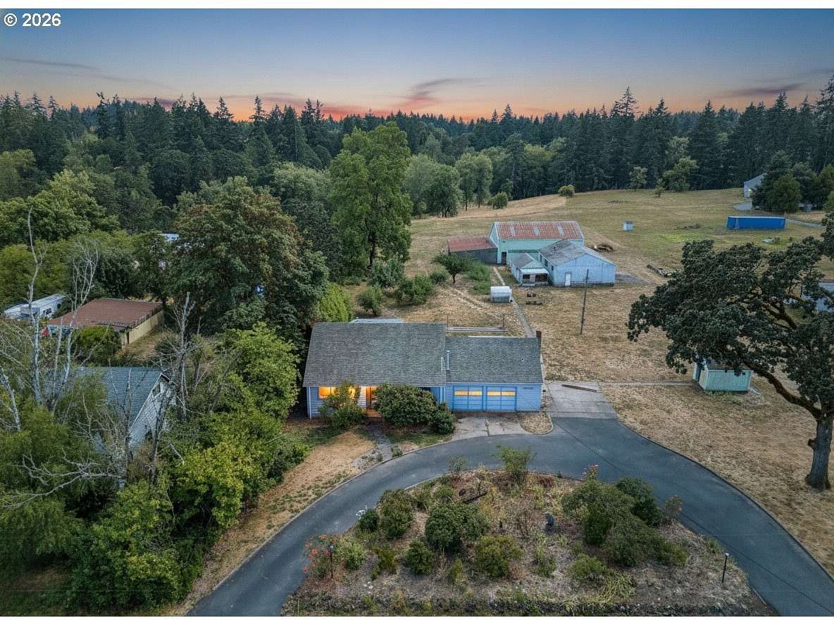 6.38 Acres of Land with Home for Sale in Newberg, Oregon