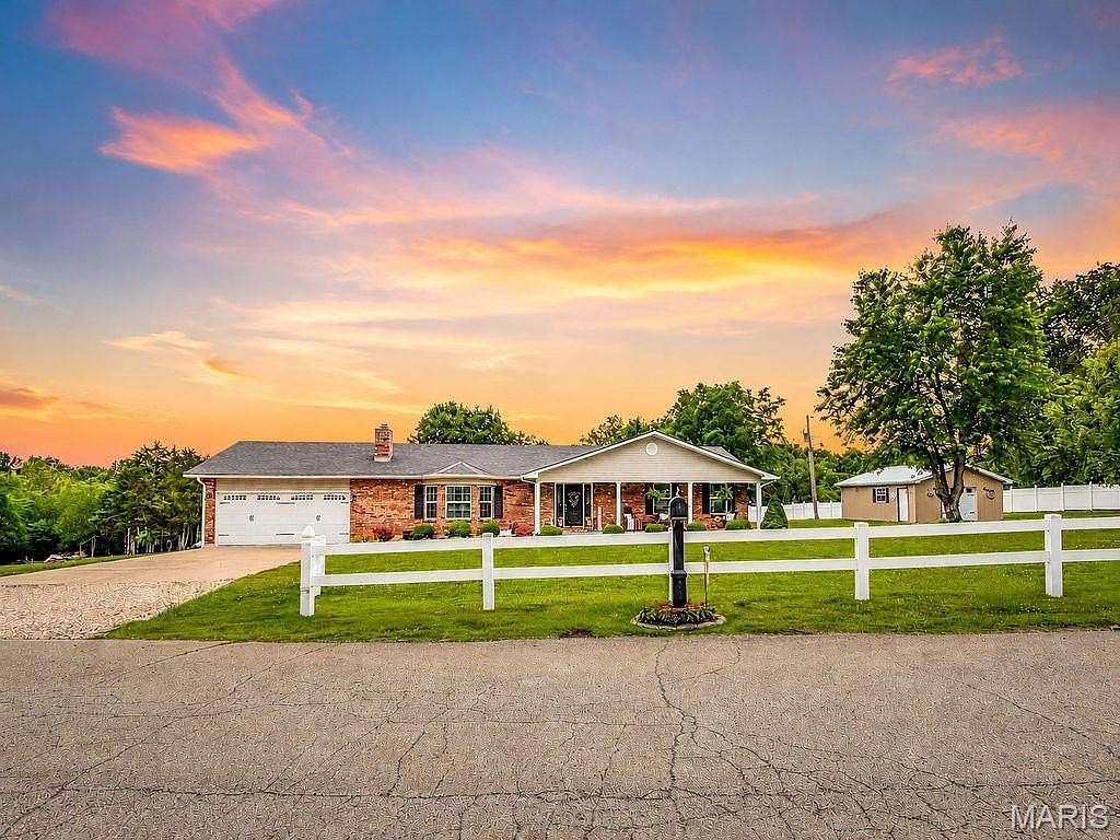 4.27 Acres of Land with Home for Sale in Park Hills, Missouri
