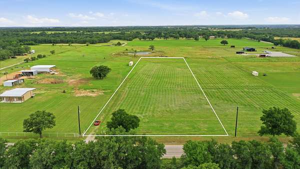2 Acres of Residential Land for Sale in Mineral Wells, Texas