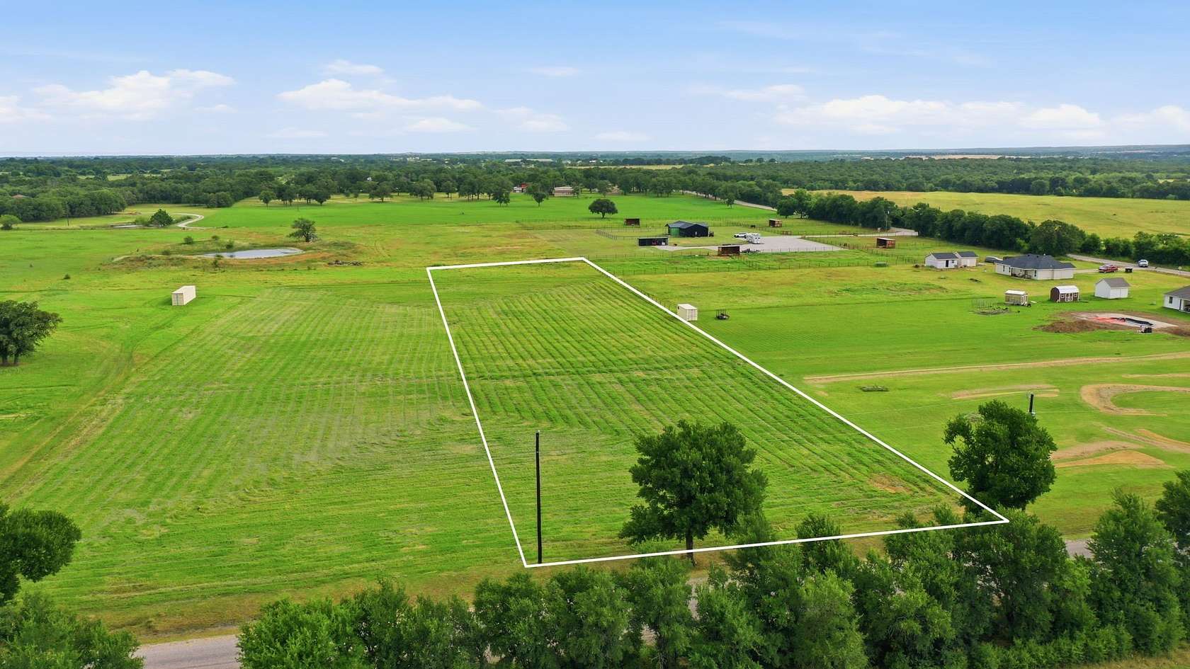 2 Acres of Residential Land for Sale in Mineral Wells, Texas