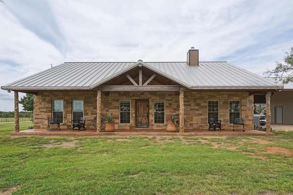 98.7 Acres of Land with Home for Sale in Avoca, Texas