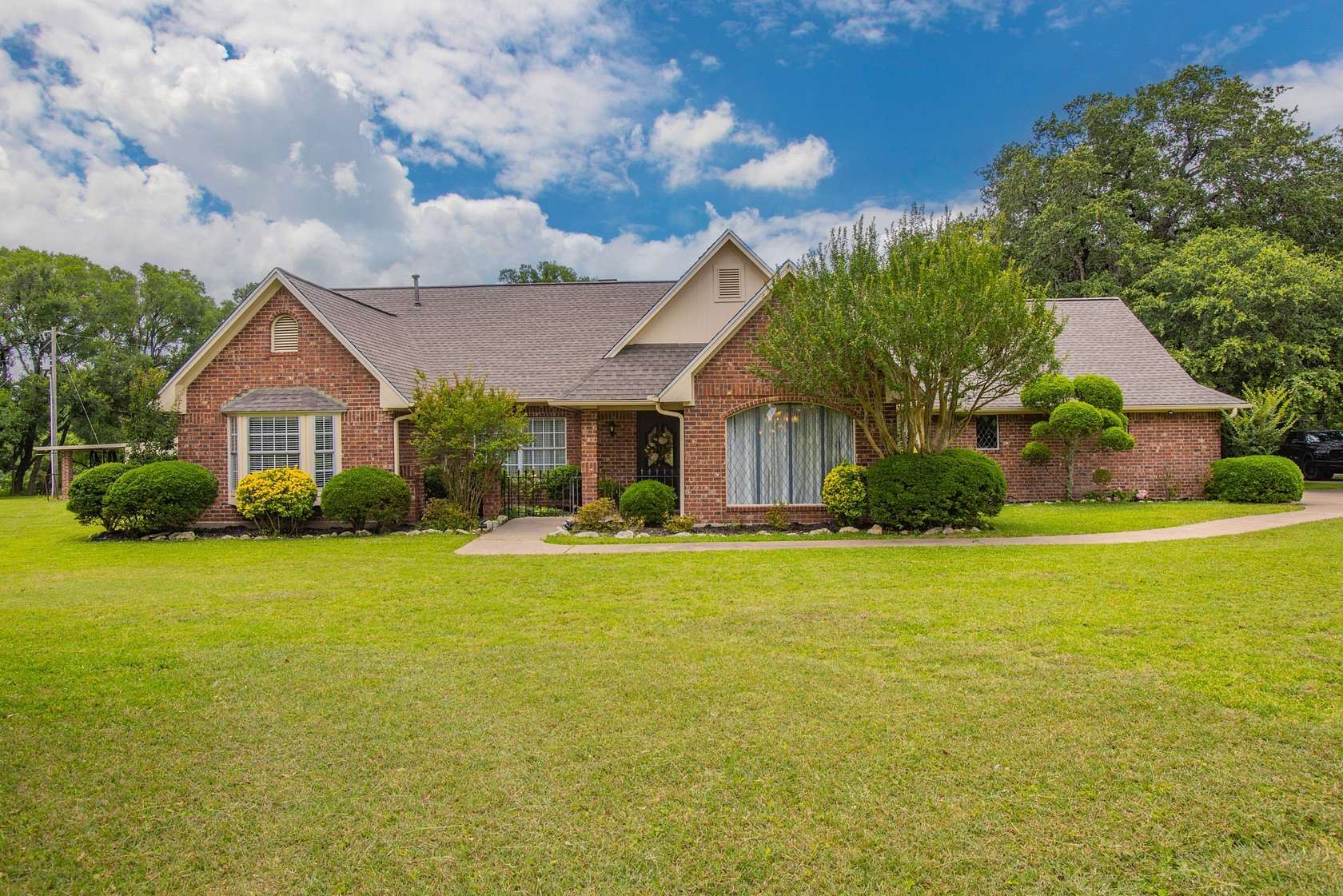 4.74 Acres of Land with Home for Sale in Lorena, Texas