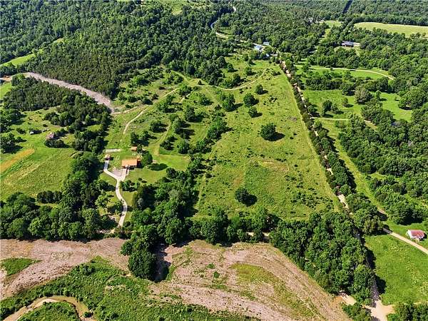 5.13 Acres of Residential Land for Sale in Eureka Springs, Arkansas