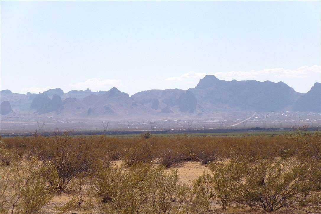 10.2 Acres of Land for Sale in Golden Valley, Arizona