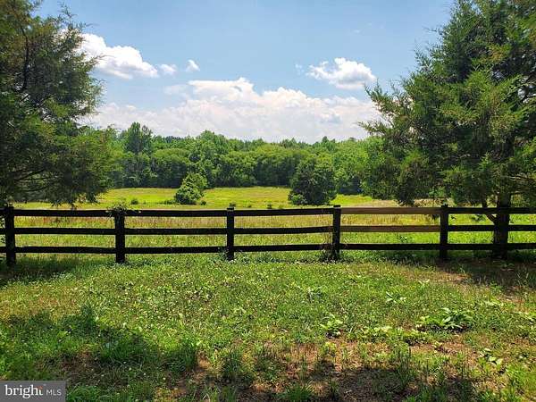 102 Acres of Land with Home for Sale in Unionville, Virginia