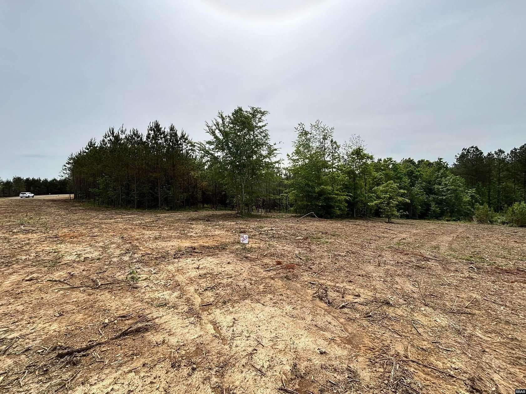 5 Acres of Land for Sale in Dover, Tennessee