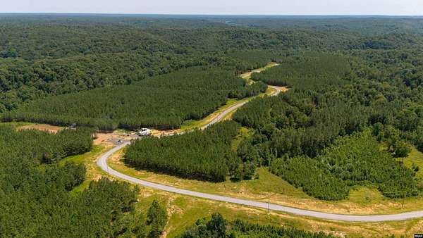 5 Acres of Land for Sale in Dover, Tennessee
