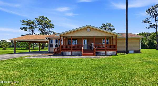 29.7 Acres of Agricultural Land with Home for Sale in Burgaw, North Carolina