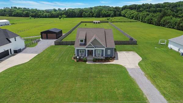 2.78 Acres of Land with Home for Sale in Watertown, Tennessee