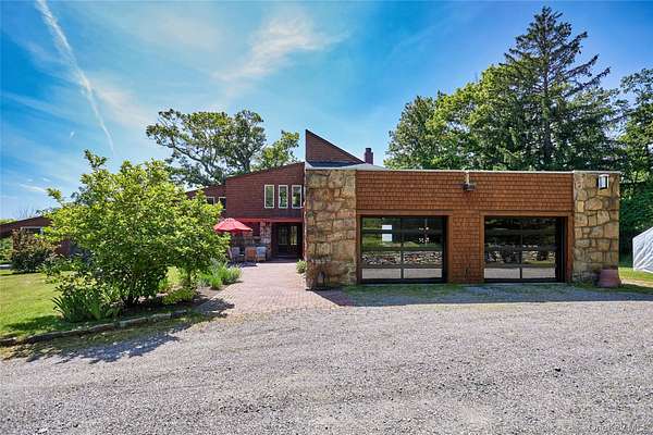 6.22 Acres of Land with Home for Sale in Tuxedo Park, New York