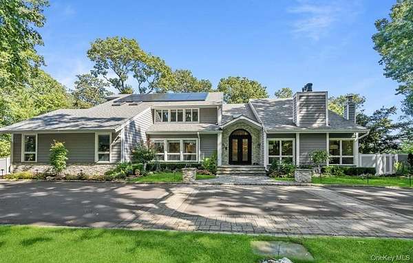 2 Acres of Land with Home for Sale in Lloyd Harbor, New York