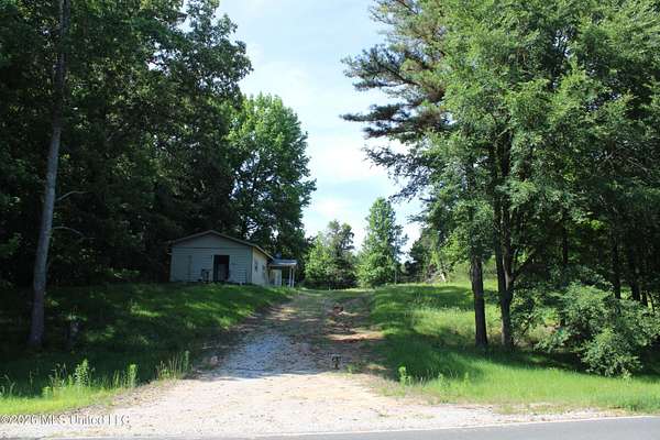 1.5 Acres of Residential Land for Sale in Holly Springs, Mississippi