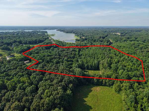 34.4 Acres of Recreational & Residential Land for Sale in Trenton, Tennessee