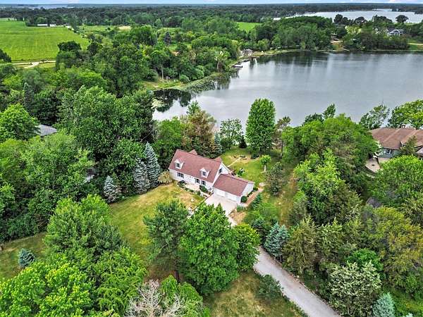 1.5 Acres of Land with Home for Sale in Brooklyn, Michigan