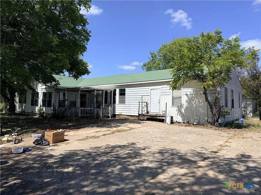 5.47 Acres of Land with Home for Sale in Temple, Texas