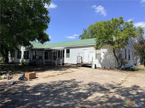 5.47 Acres of Land with Home for Sale in Temple, Texas