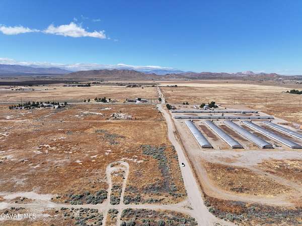 2 Acres of Residential Land for Sale in Rosamond, California