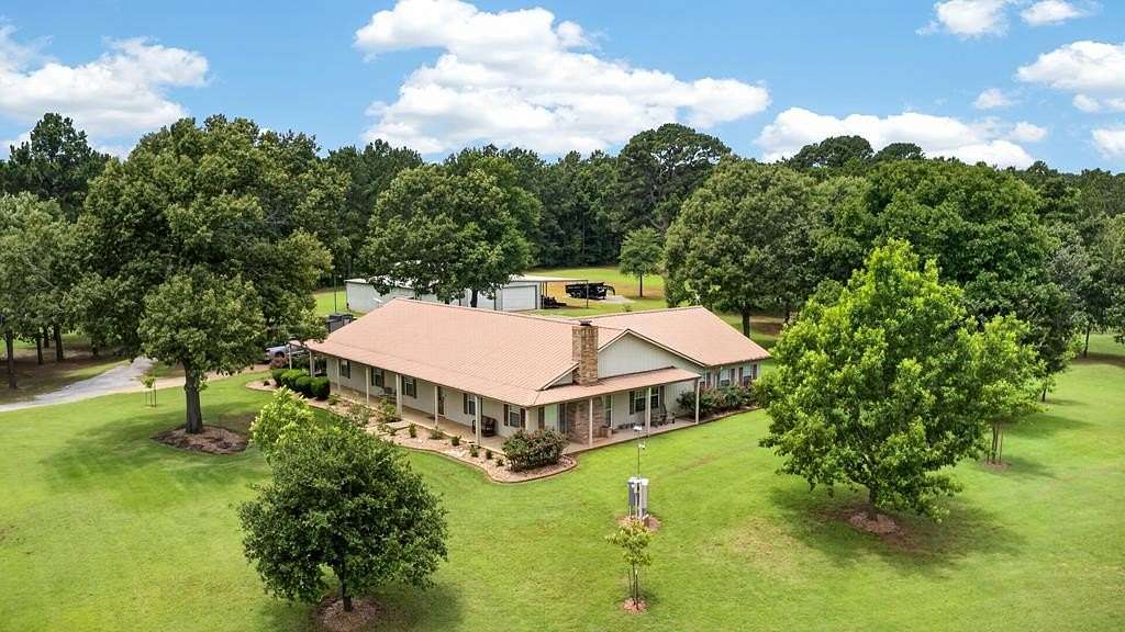48.1 Acres of Recreational Land with Home for Sale in Grapeland, Texas