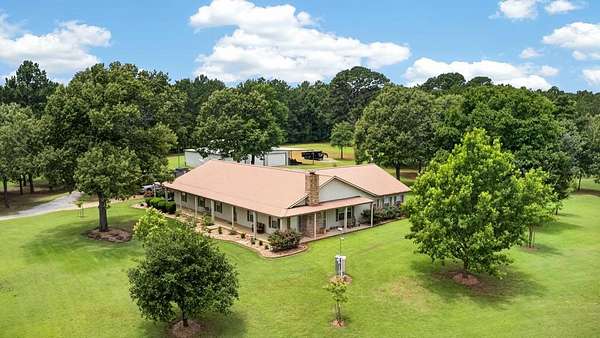 48.1 Acres of Recreational Land with Home for Sale in Grapeland, Texas