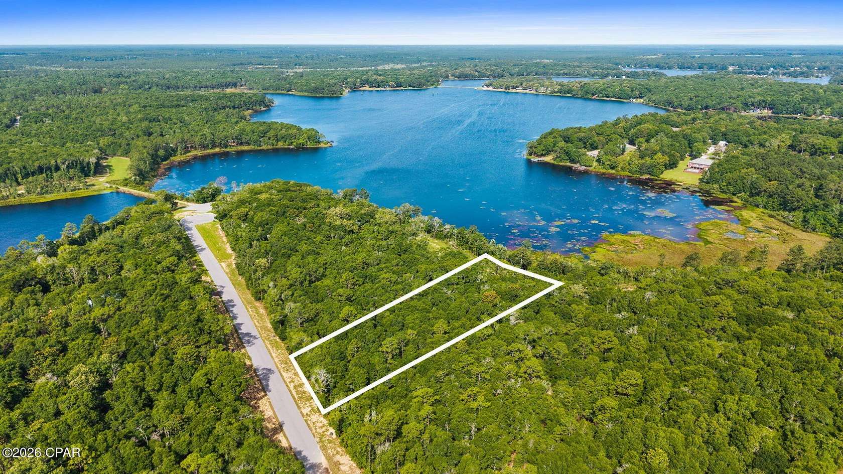 1 Acre of Residential Land for Sale in DeFuniak Springs, Florida