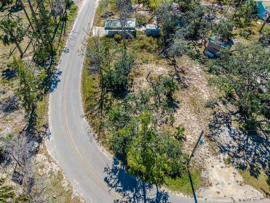 0.11 Acres of Land for Sale in Steinhatchee, Florida