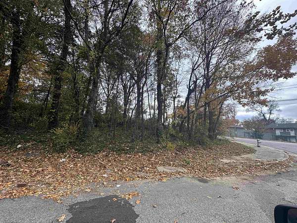 0.27 Acres of Mixed-Use Land for Sale in Memphis, Tennessee