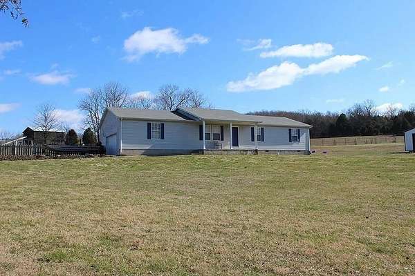 2.35 Acres of Land with Home for Sale in Bowling Green, Kentucky