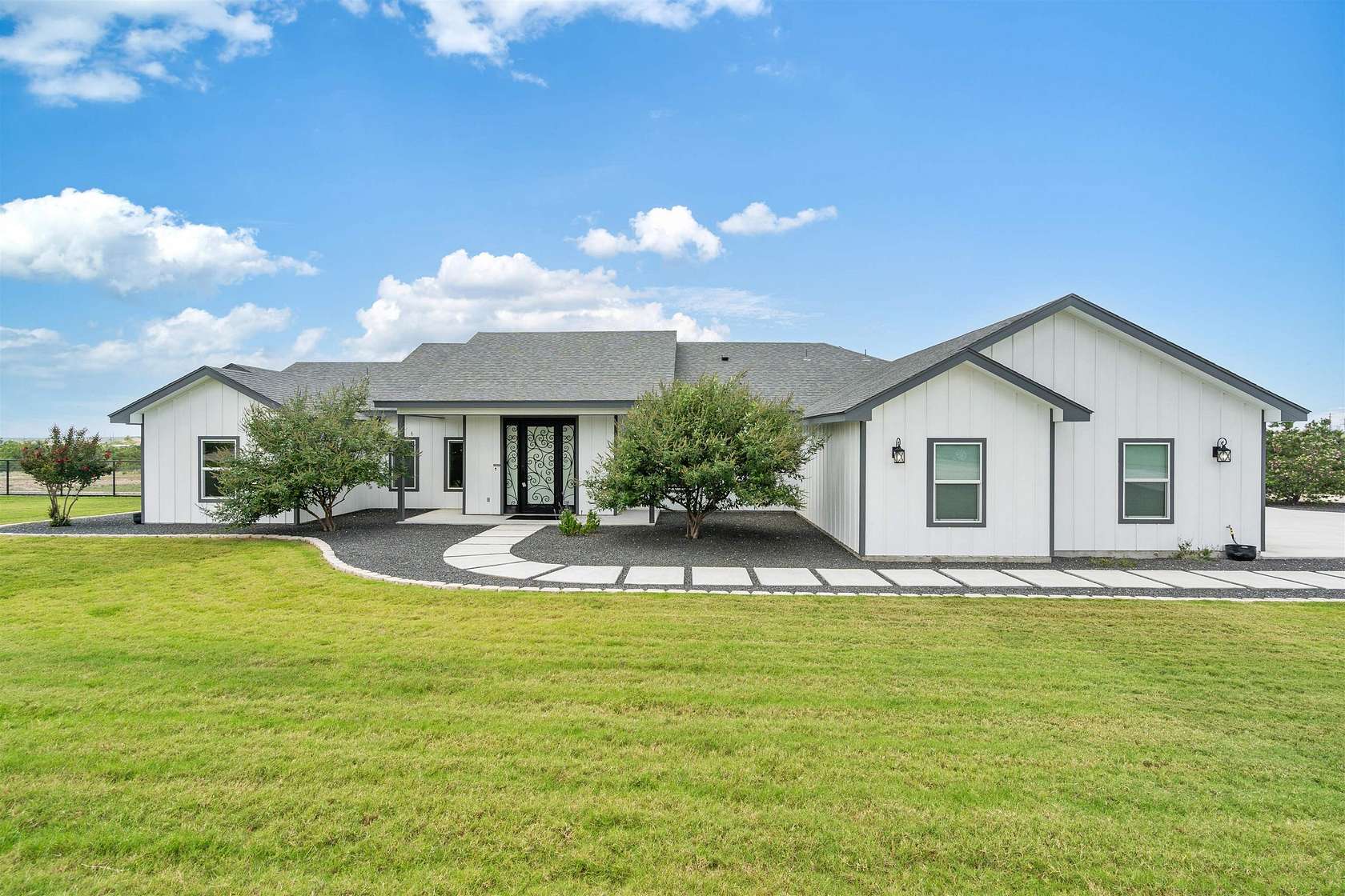 4.57 Acres of Land with Home for Sale in Del Rio, Texas