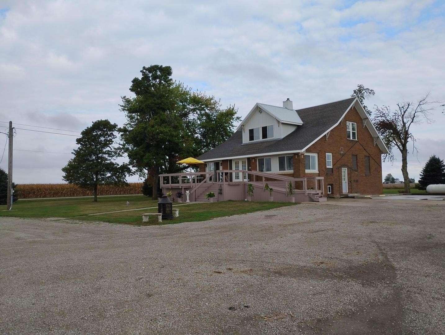 4 Acres of Land with Home for Sale in Chenoa, Illinois