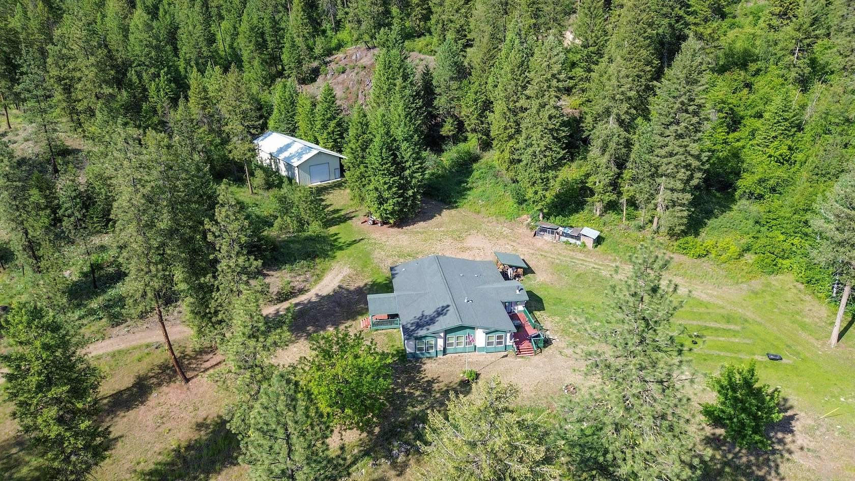 40 Acres of Land with Home for Sale in Kettle Falls, Washington