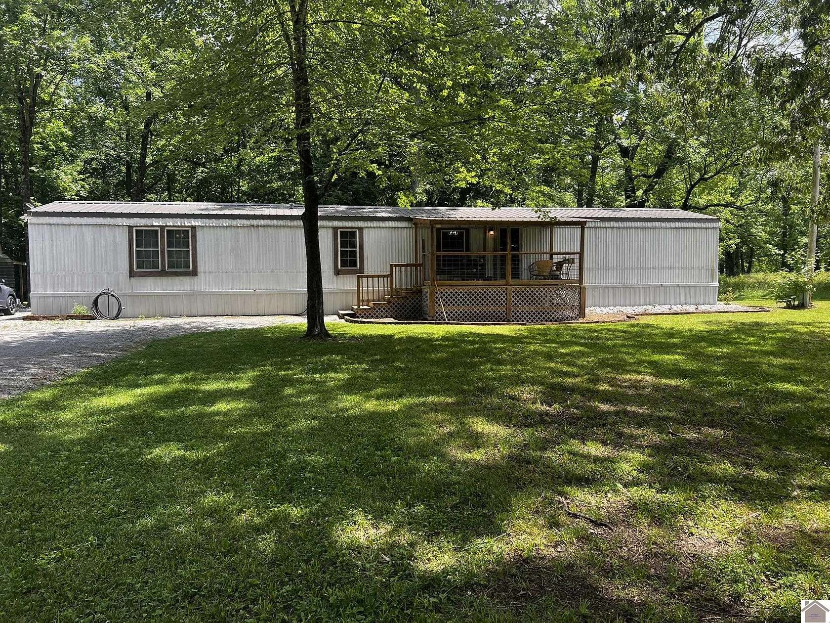 3 Acres of Land with Home for Sale in Paducah, Kentucky