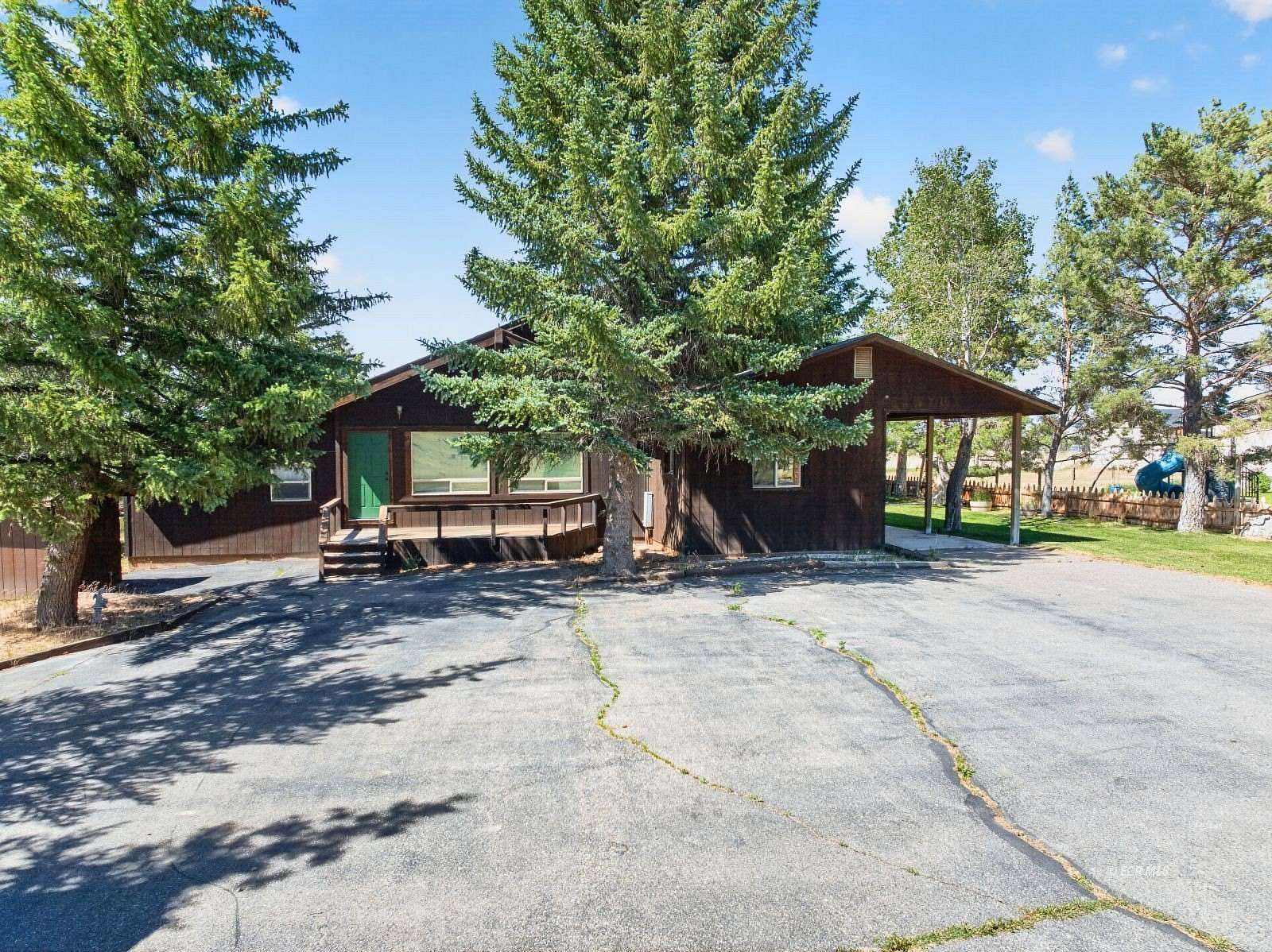 9.61 Acres of Land with Home for Sale in Lamoille, Nevada