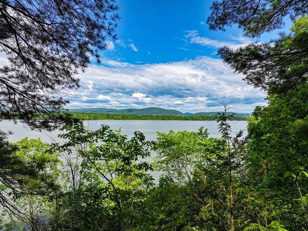 1.3 Acres of Residential Land for Sale in Shoreham, Vermont