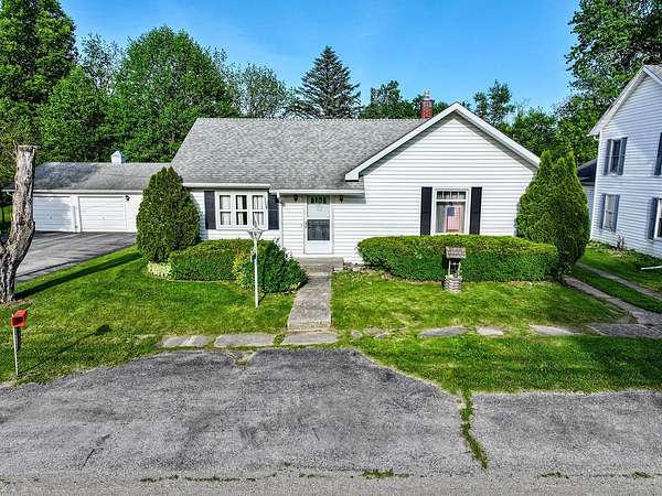 1.75 Acres of Land with Home for Auction in Spencerville, Indiana