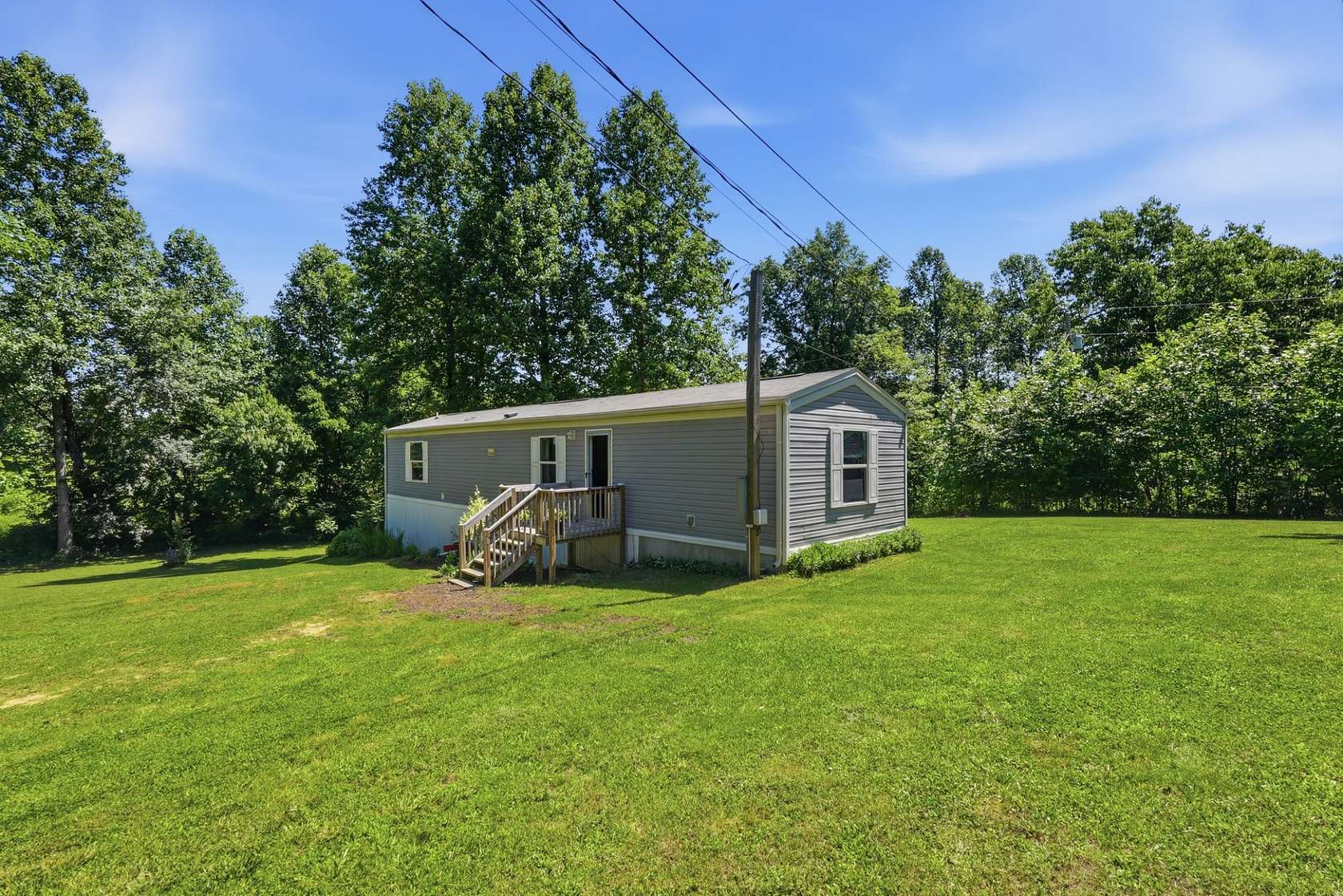 2.32 Acres of Land with Home for Sale in Sparta, Tennessee