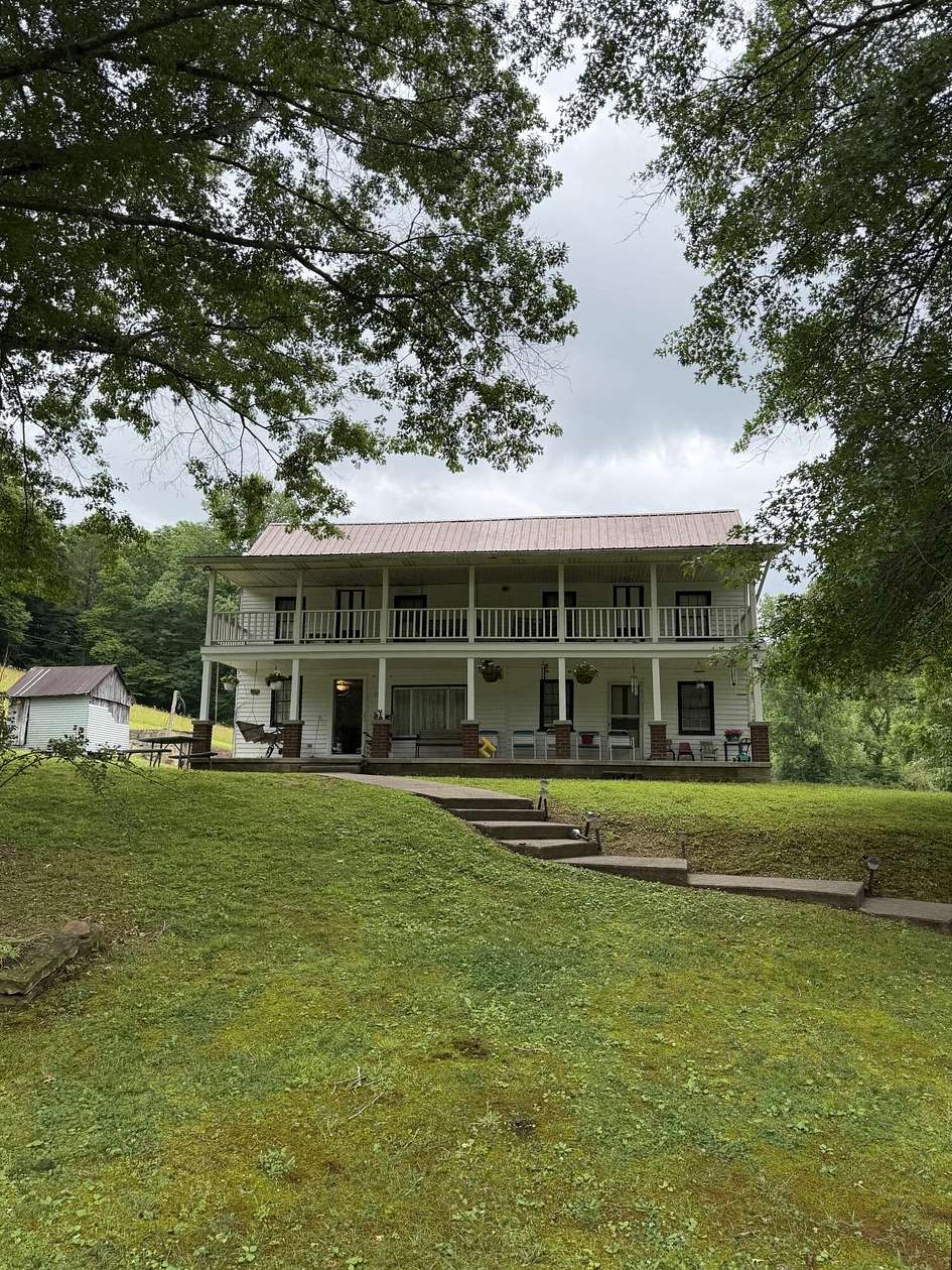 5.78 Acres of Land with Home for Sale in Woodbine, Kentucky