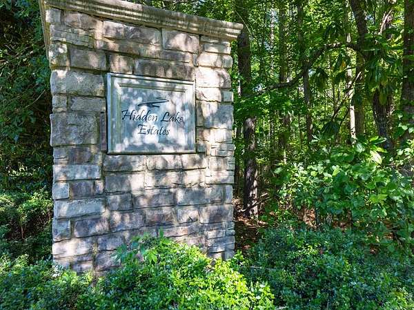 6 Acres of Residential Land for Sale in Pine Mountain, Georgia