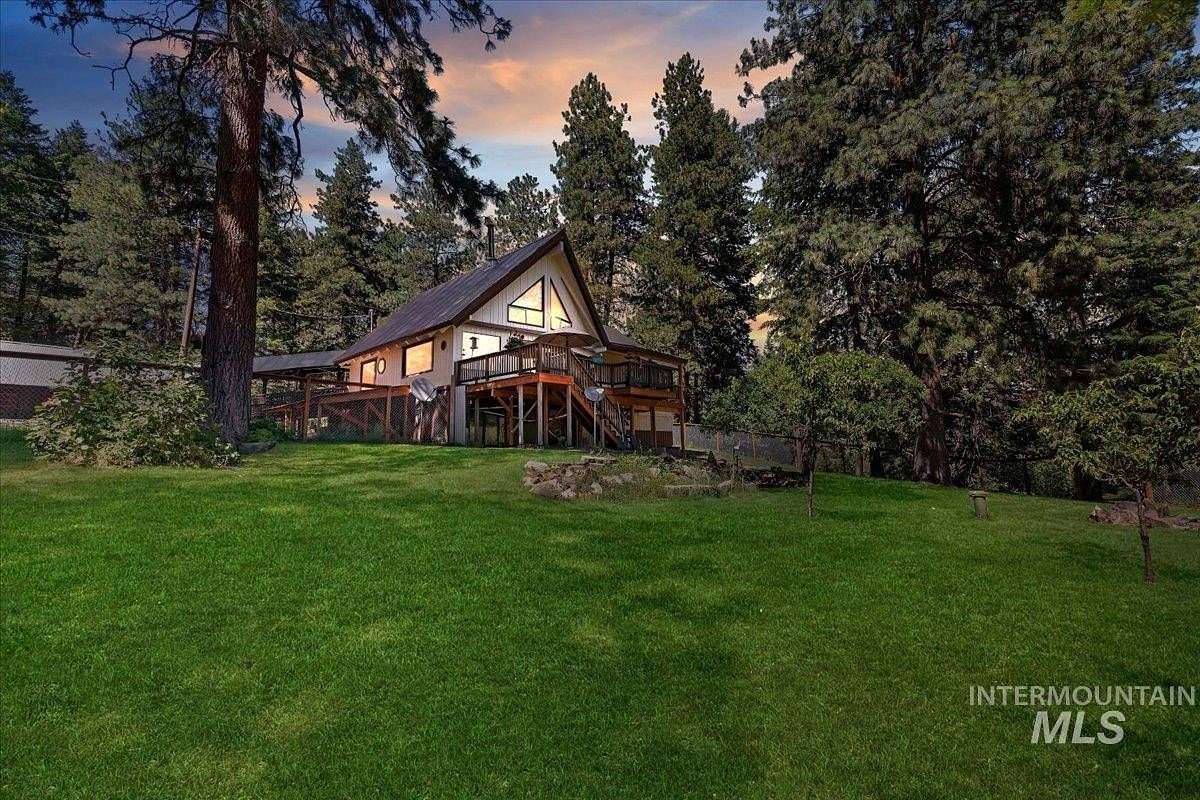 1.67 Acres of Land with Home for Sale in Boise, Idaho