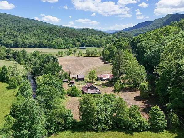 22 Acres of Improved Land for Sale in Broadford, Virginia