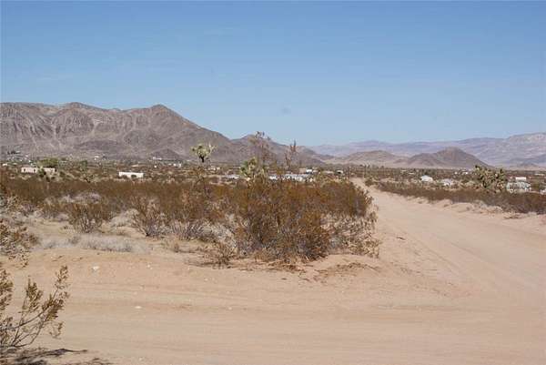 4.33 Acres of Residential Land for Sale in Landers, California