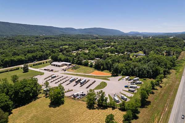12 Acres of Recreational & Residential Land for Sale in Trenton, Georgia
