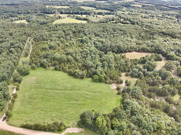 72 Acres of Recreational Land for Sale in Iberia, Missouri