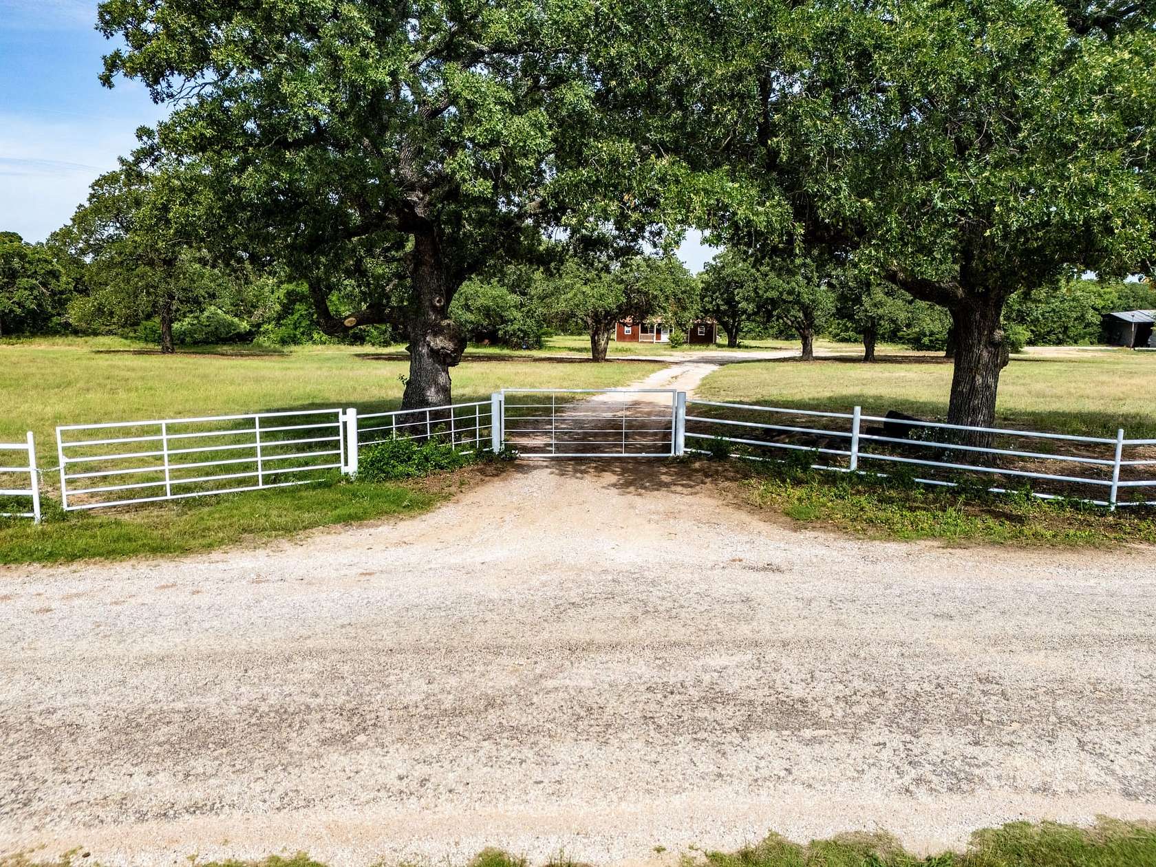 11.4 Acres of Recreational Land with Home for Sale in Alvord, Texas