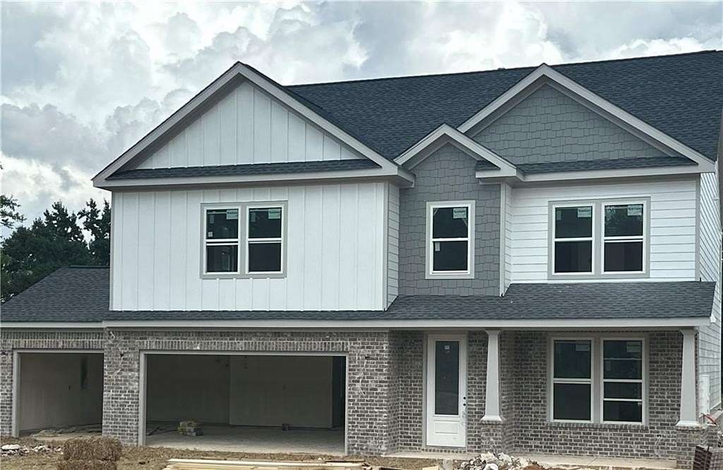 1.5 Acres of Land with Home for Sale in Loganville, Georgia