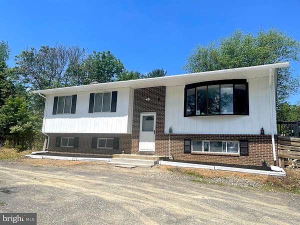 3 Acres of Land with Home for Lease in New Windsor, Maryland