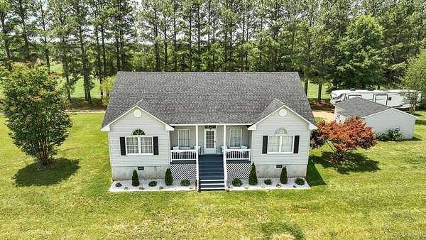 2.5 Acres of Land with Home for Sale in Pamplin City, Virginia