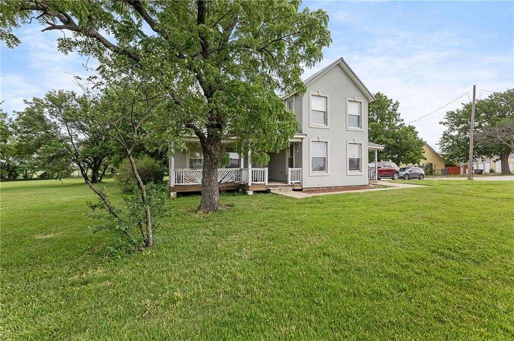 4.2 Acres of Land with Home for Sale in Waverly, Kansas