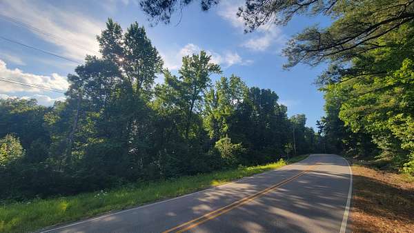 13.5 Acres of Recreational & Residential Land for Sale in Tuscumbia, Alabama