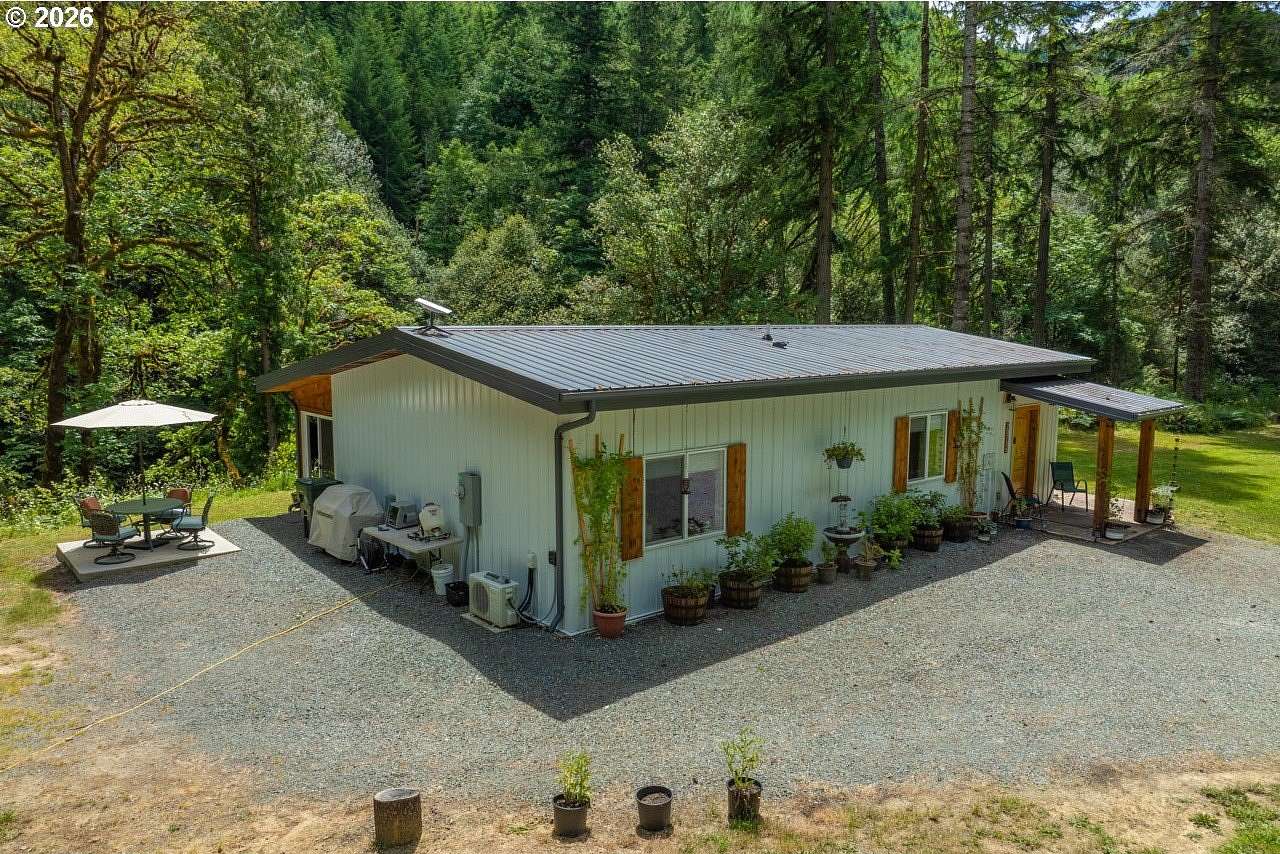 2.6 Acres of Land with Home for Sale in Myrtle Point, Oregon