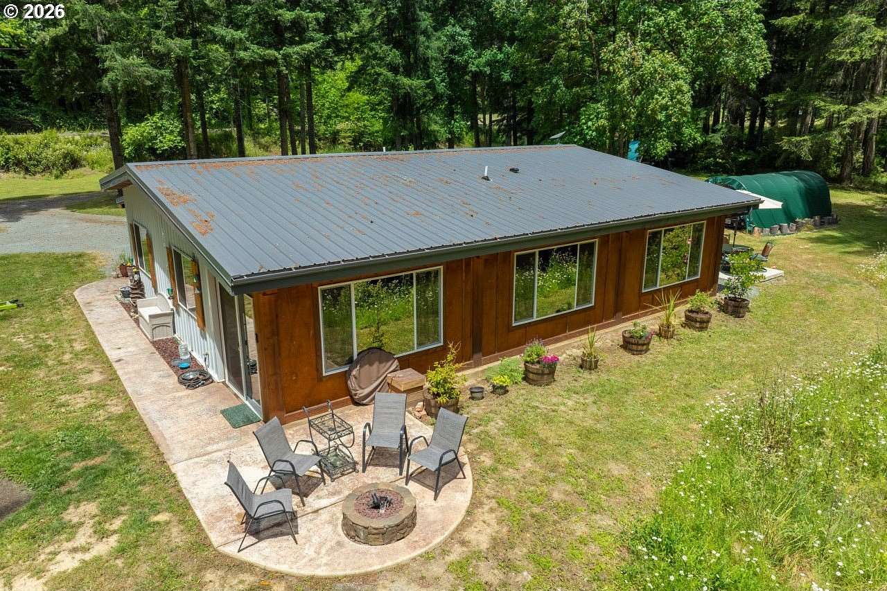 2.6 Acres of Land with Home for Sale in Myrtle Point, Oregon